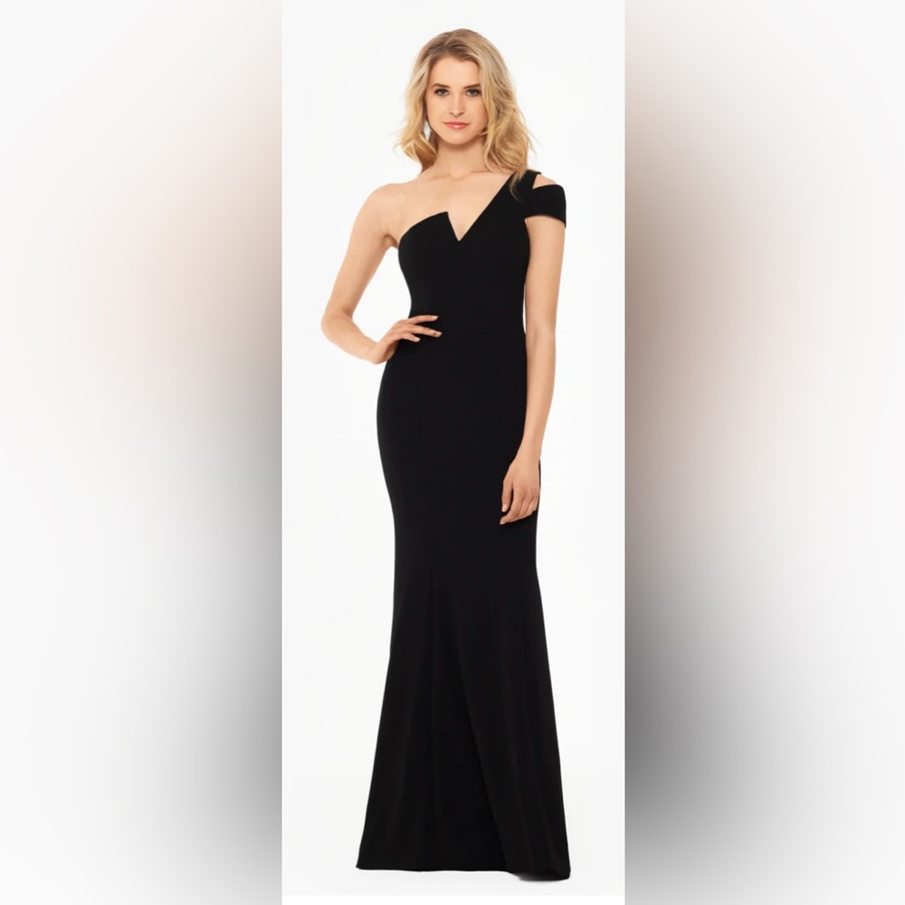 "PAULINA" CUTOUT ONE SHOULDER FLOOR LENGTH GOWN